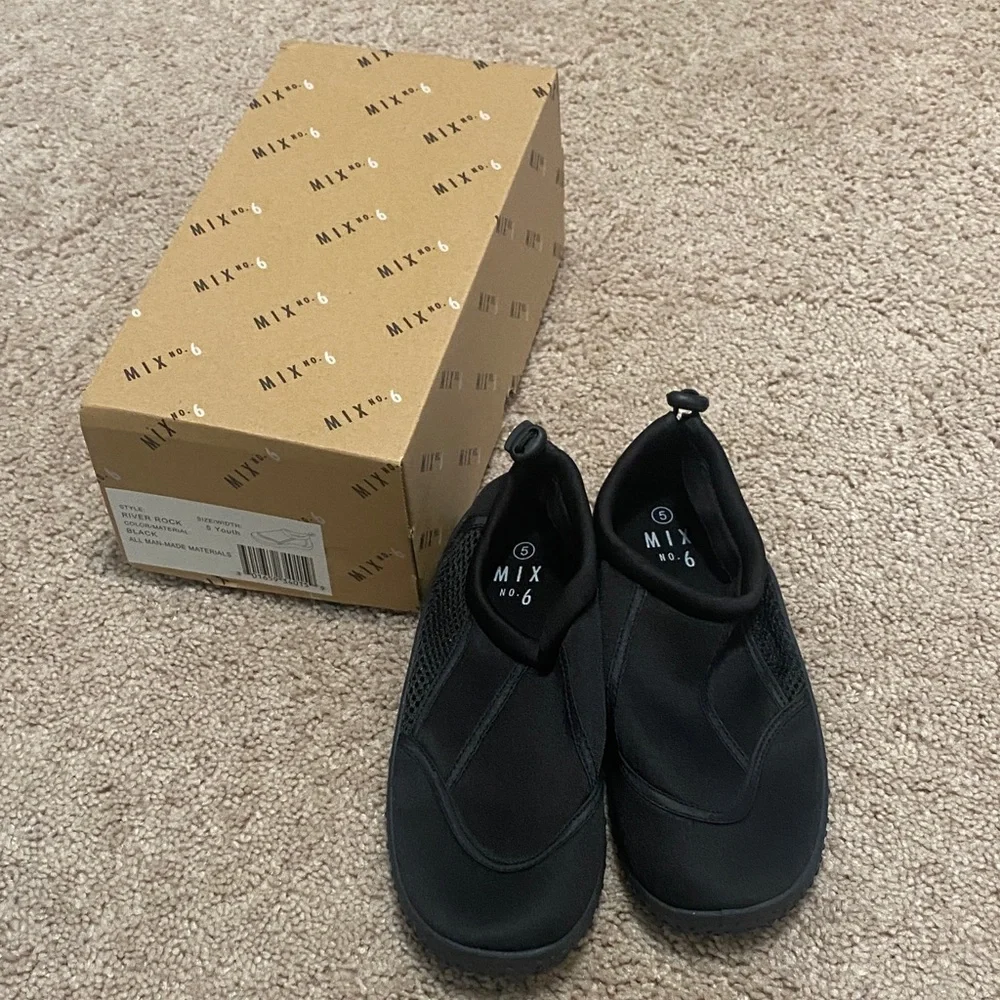Mix No. 6 Black Youth Water Shoes